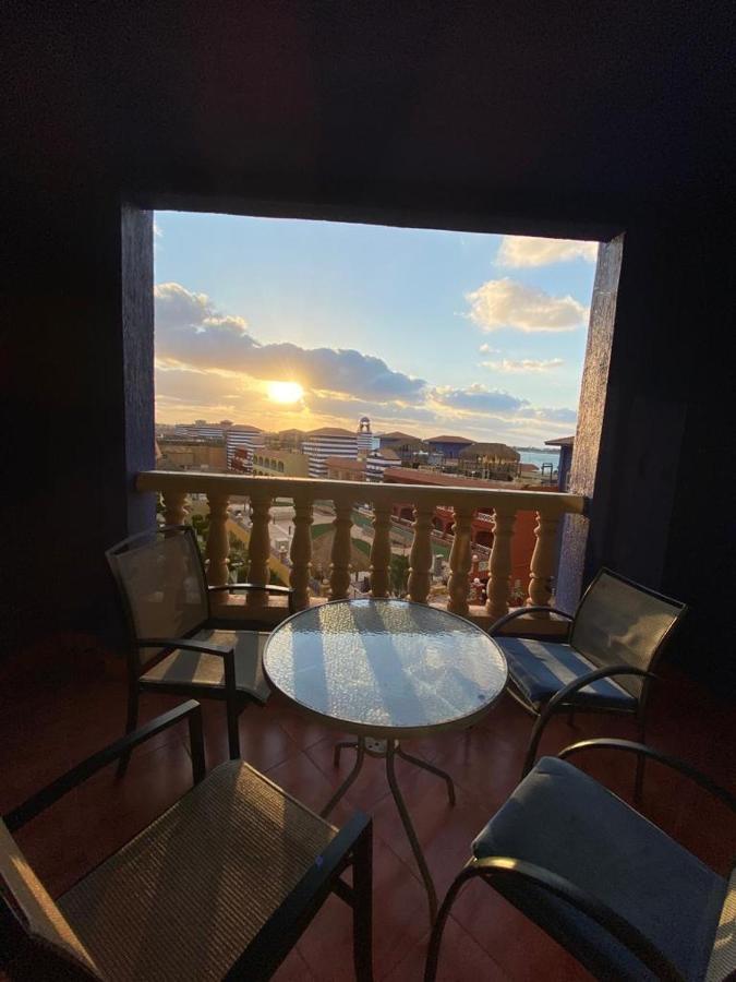 Porto Marina Resort Chalets Families Only 阿莱曼 外观 照片